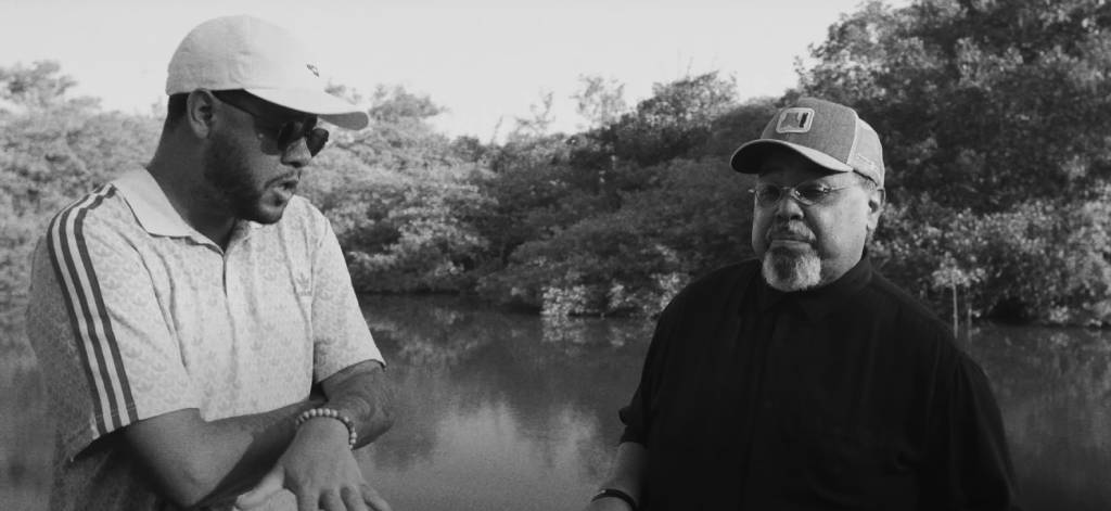 Confira o clipe de “Identidade Preta”, a colaboração de Emicida e Jorge Aragão!