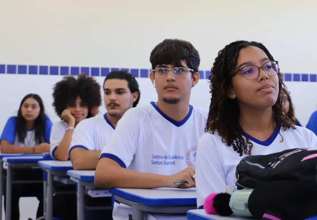 Seed publica portaria sobre uso de equipamentos eletrônicos para fins pedagógicos em sala de aula