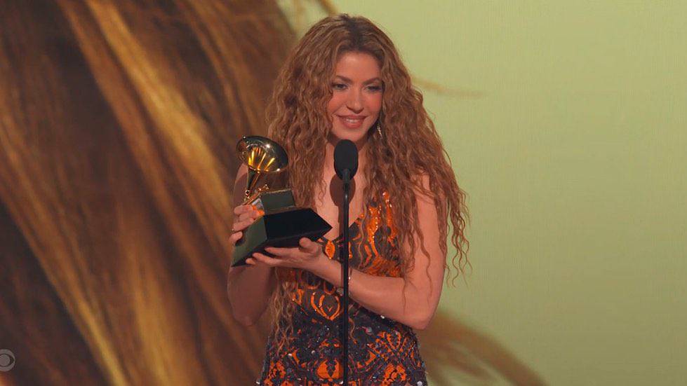 Grammy 2025: Shakira leva prêmio, supera Anitta e homenageia mulheres e imigrantes