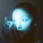 A versão deluxe de Eternal Sunshine, de Ariana Grande, contará com seis faixas inéditas.
