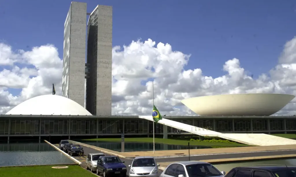 Congresso retoma trabalhos com pautas sobre os direitos da mulher