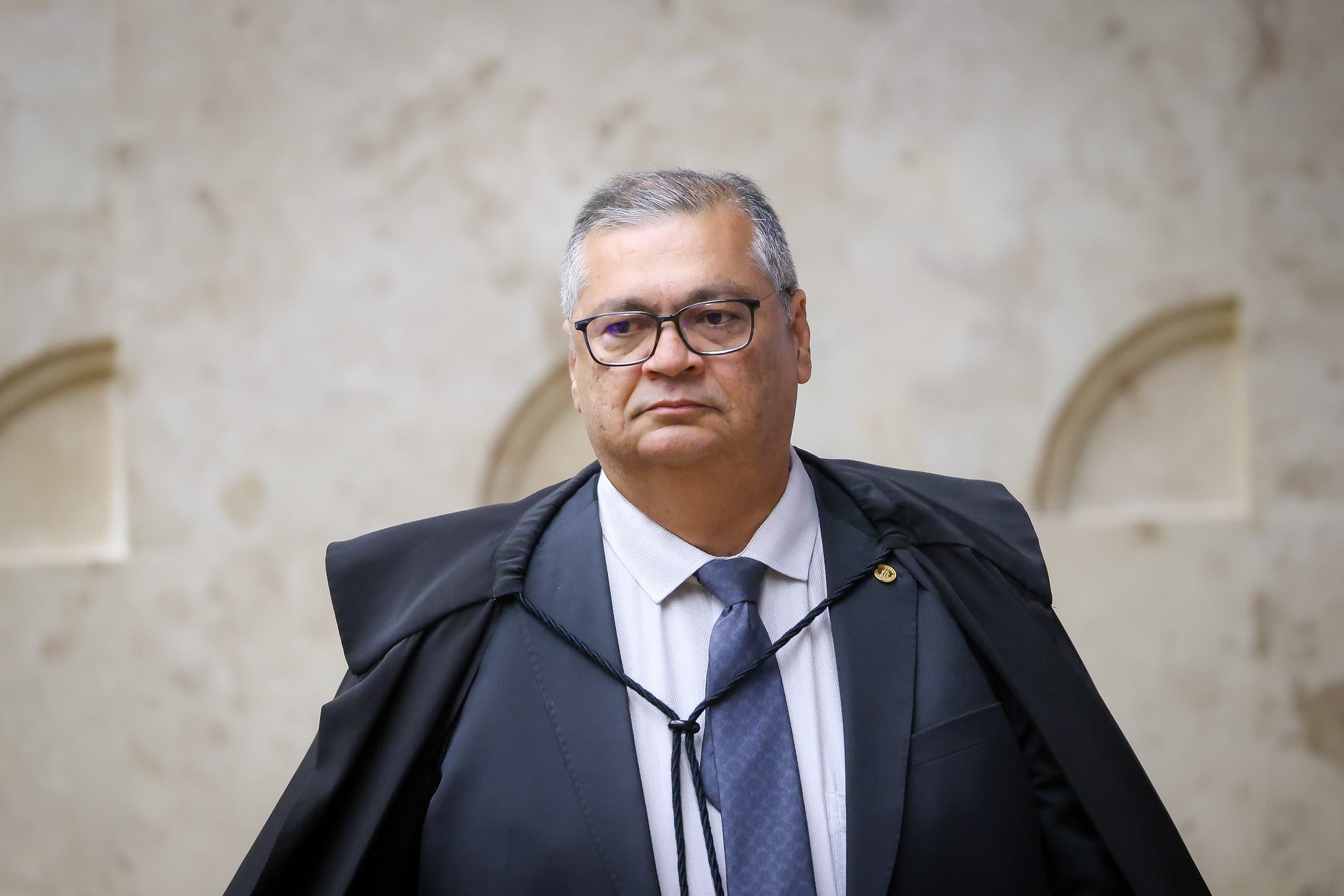 STF veda execução automática de sanções estrangeiras e impõe aval prévio para bancos brasileiros - Imagem do artigo original