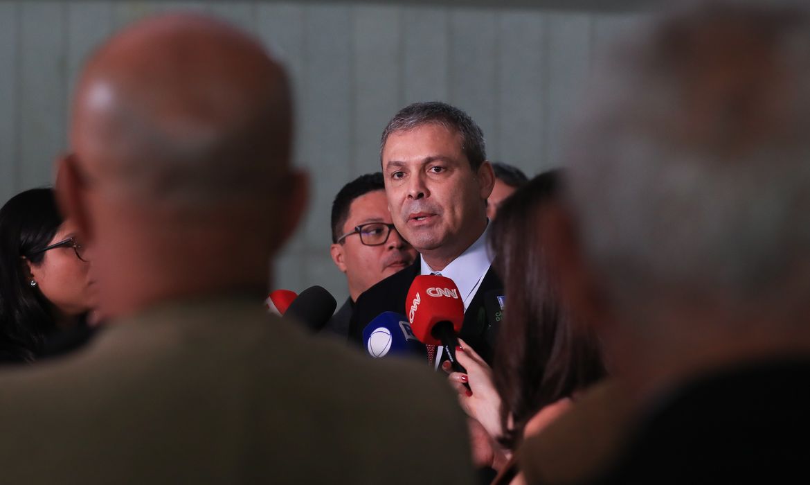 Lindbergh Farias solicita prisão preventiva de Jair Bolsonaro ao STF - Imagem do artigo original