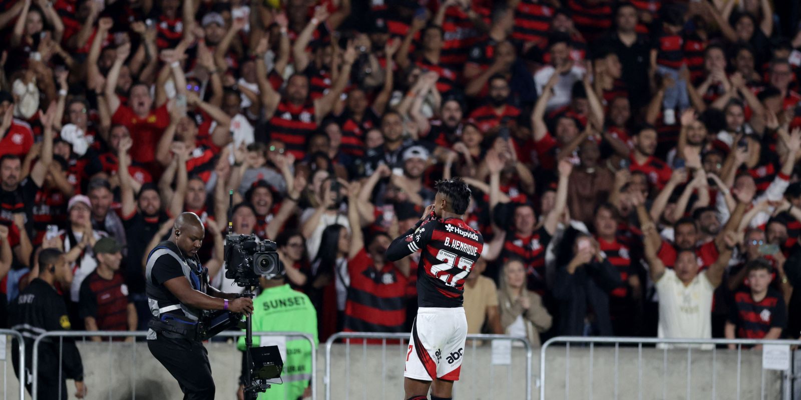 Flamengo supera Inter no Maracanã e larga na frente nas oitavas da Libertadores - Imagem do artigo