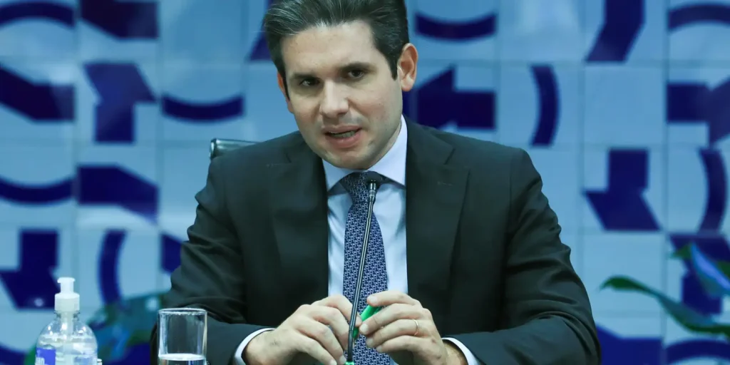 Deputado Hugo Motta defende retirada de pautas “tóxicas” da Câmara