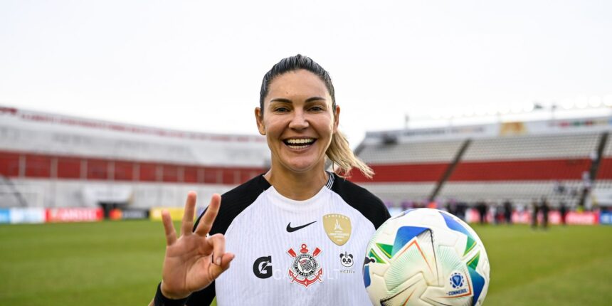 Corinthians atropela Boca Juniors e garante vaga na semifinal da Libertadores Feminina