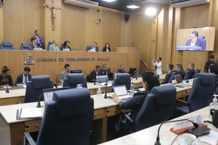 CPI do Natal Iluminado ouve ex e atual direção da Emsurb e controlador-geral de Aracaju