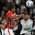 São Paulo e Corinthians duelam pela oitava posição do Brasileirão de olho na Libertadores