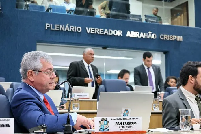 Câmara de Aracaju aprova 13 emendas de Iran Barbosa ao Plano Plurianual 2026-2029