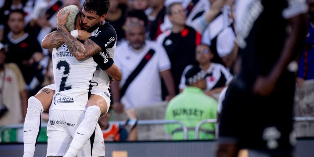 Corinthians derrota Vasco e ergue a taça da Copa do Brasil pela quarta vez