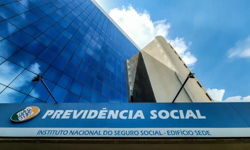 Justiça libera R$ 2,3 bilhões para 152 mil segurados do INSS