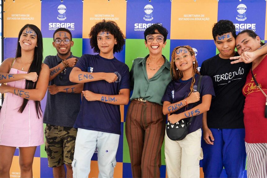Rede estadual celebra aprovações de alunos no Sisu 2026