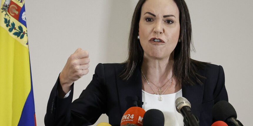 María Corina Machado confirma retorno à Venezuela em 6 de janeiro