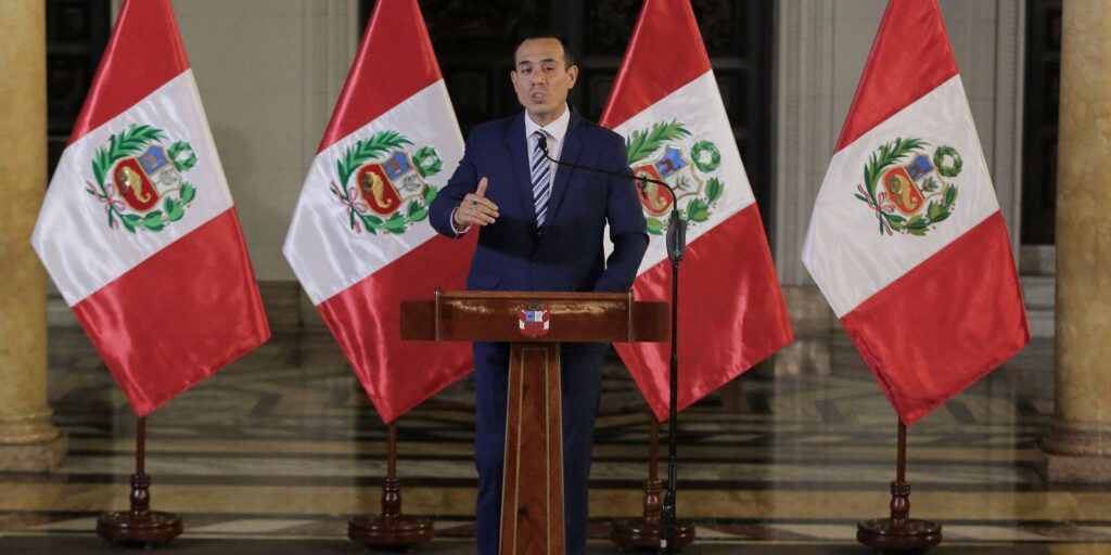 Congresso peruano vota hoje novo presidente interino após queda de José Jerí
