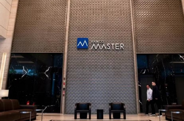 master 750x493 1