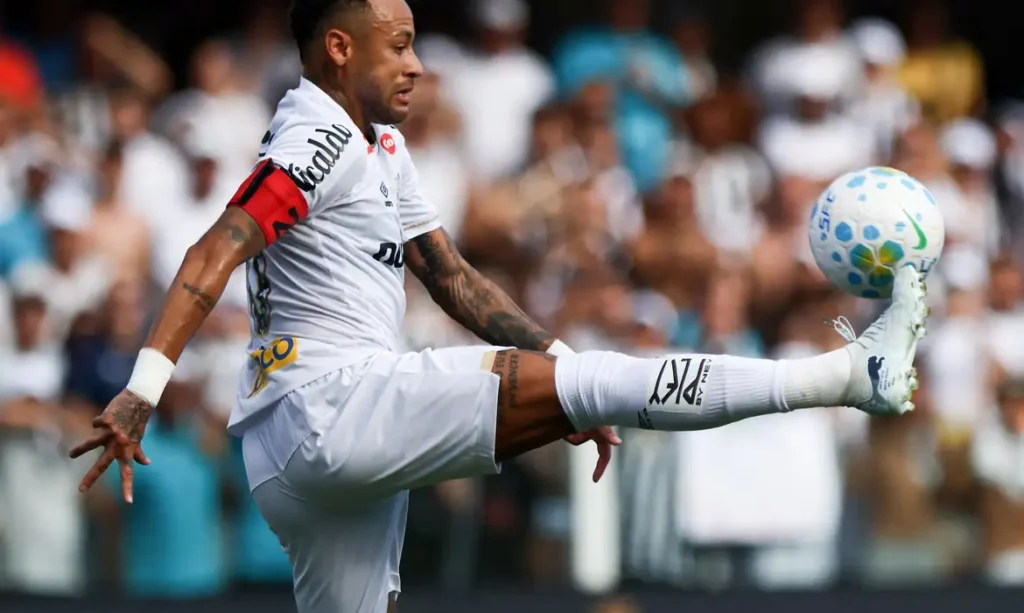 Atuação apagada de Neymar mantém empate e adia certeza sobre convocação para a Copa