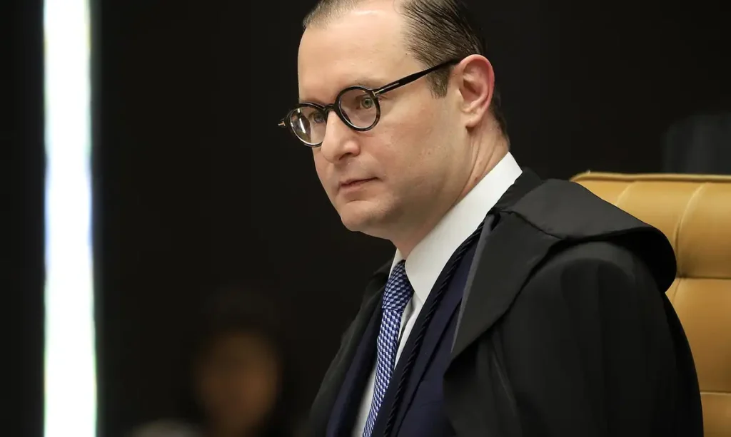 STF rejeita pedido para instalar CPI do Banco Master na Câmara