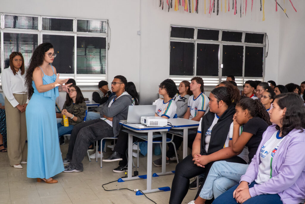 Governo de Sergipe une SPM e Seed para fortalecer prevenção à violência contra a mulher nas escolas