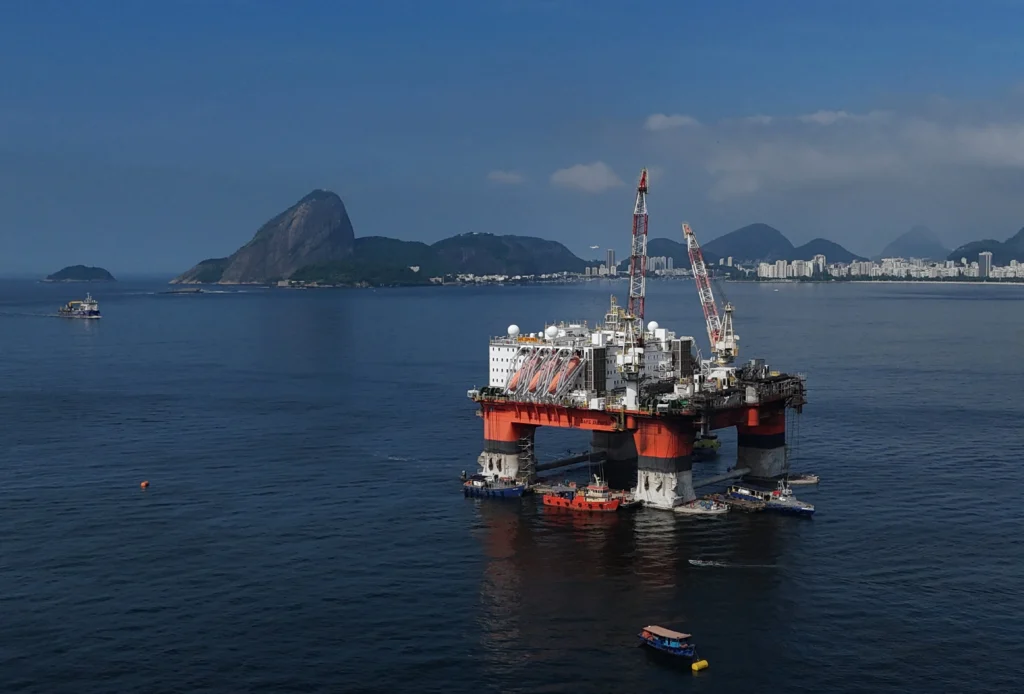 Juiz usa artigo inexistente e trava imposto de 12% sobre petróleo