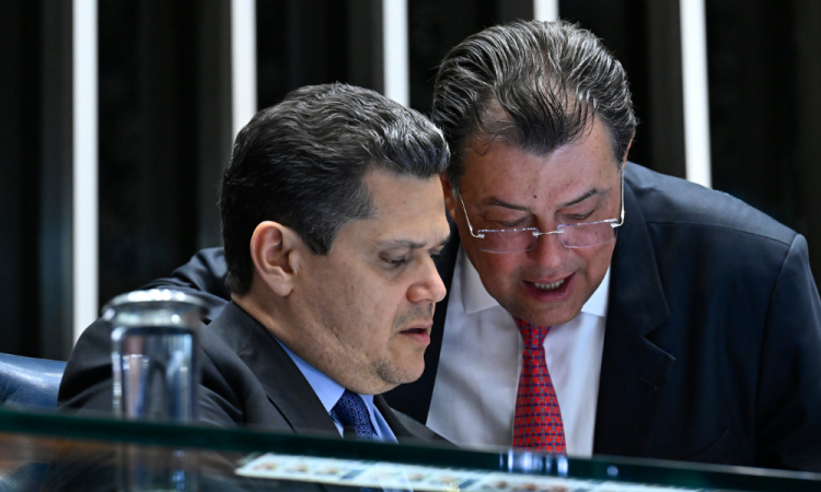 Placar de 42 a 34 no Senado trava novas indicações ao STF