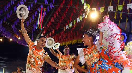 Prazo de 9 dias pressiona artistas por vaga na Vila do Forró