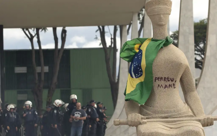 Débora do Batom pede pena menor após 08/01/2023 no STF