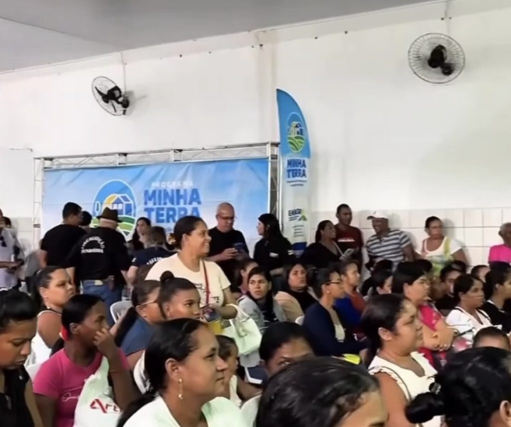 20 fam lias de pacatuba ganham t tulo da terra e saem da inc 20260608