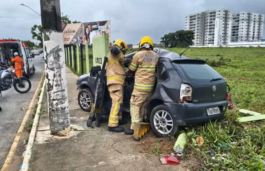 acidente na farol ndia deixa duas pessoas feridas incluindo 20260627