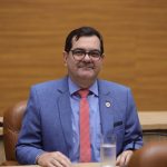 alese homenageia deputado netinho guimar es com medalha na t 20260608