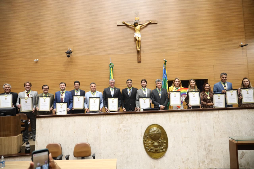 alese homenageia deputados da 20 legislatura com medalha de 20260609