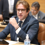 alese presta homenagem p stuma ao ex deputado jos gilton gar 20260616