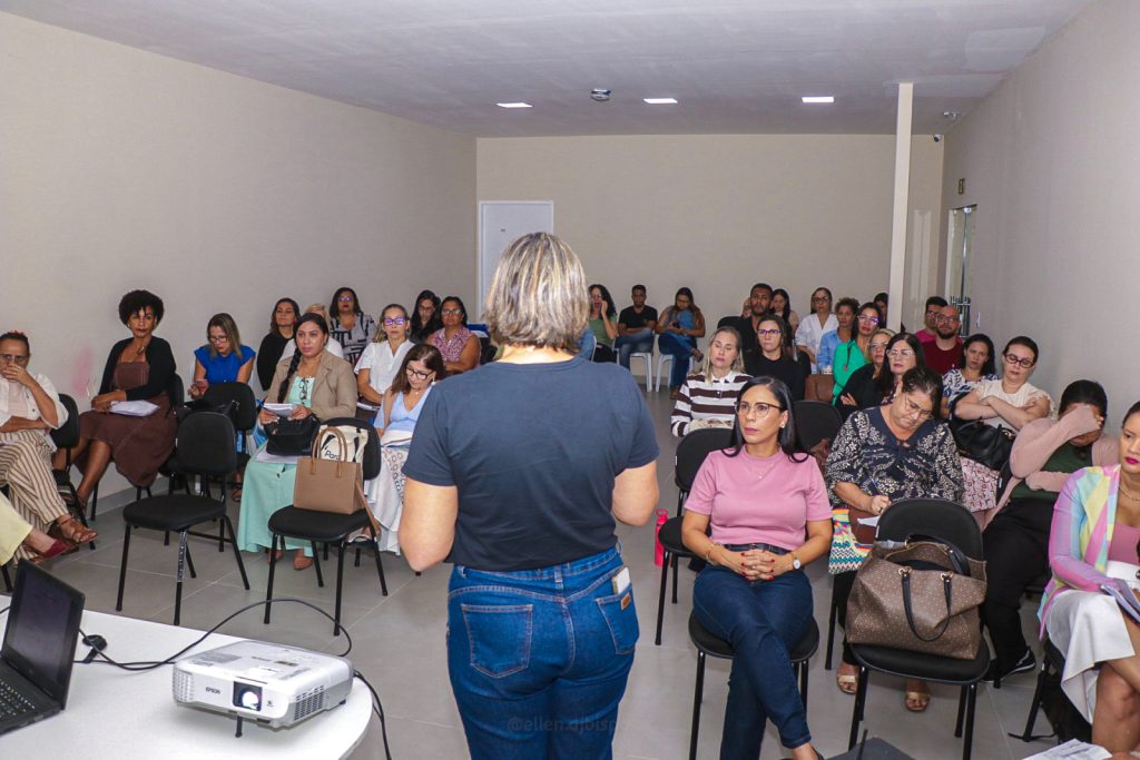 aracaju capacita novos psic logos e assistentes sociais da r 20260609