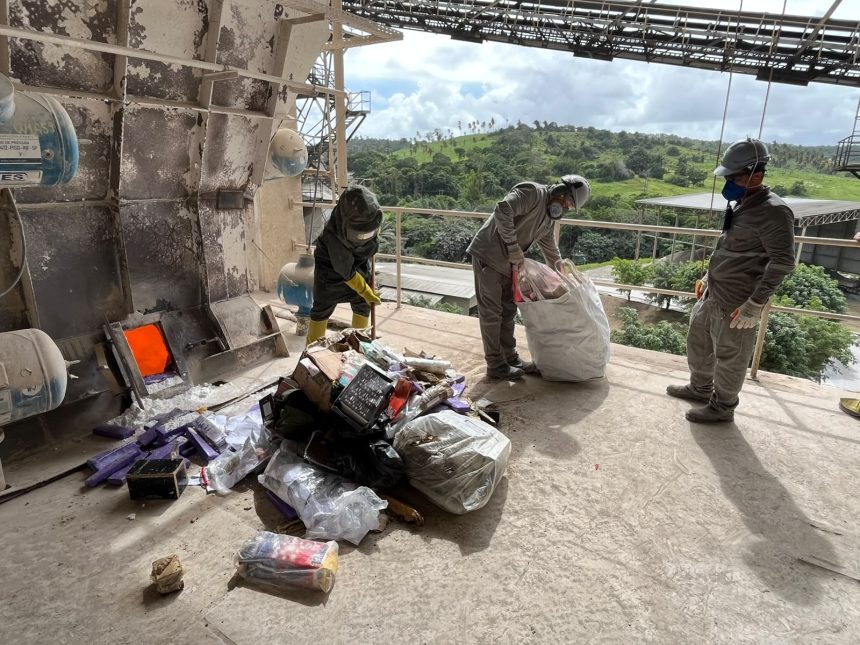 denarc queima 1 5 tonelada de drogas apreendidas em sergipe 20260619
