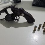 homem preso e rev lver apreendido ap s den ncia de viol ncia 20260627