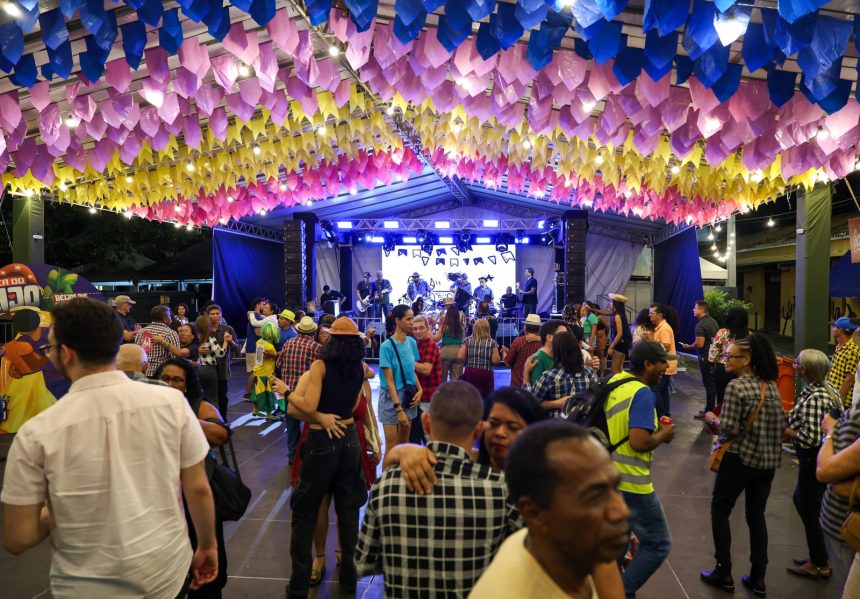palco gerson filho encanta e valoriza o forr sergipano no fo 20260625