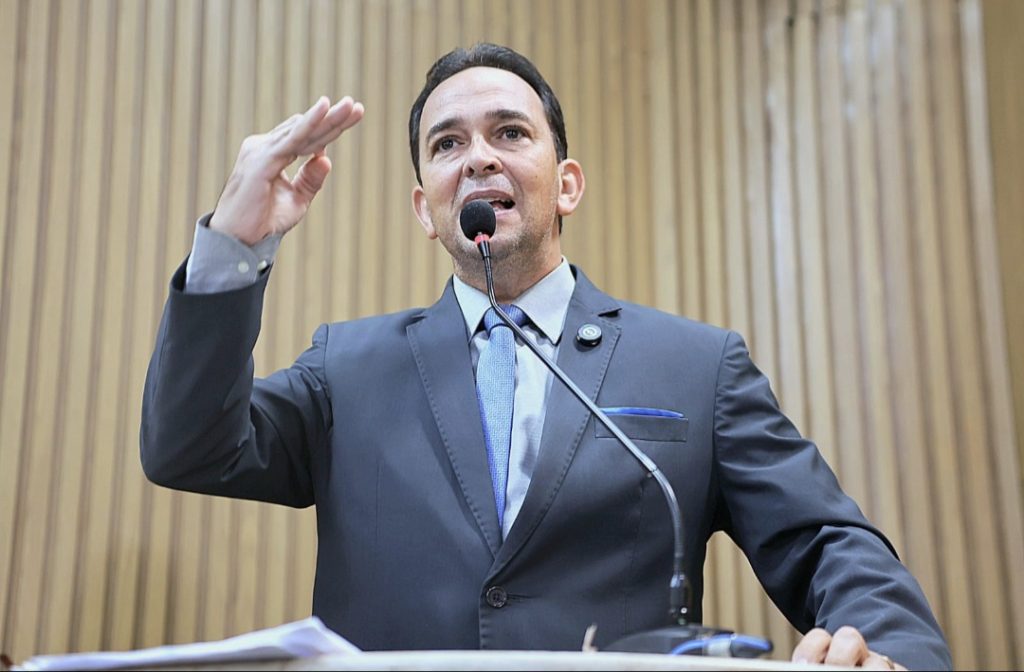 pra as abandonadas alagamentos e car ncia social vereador co 20260622