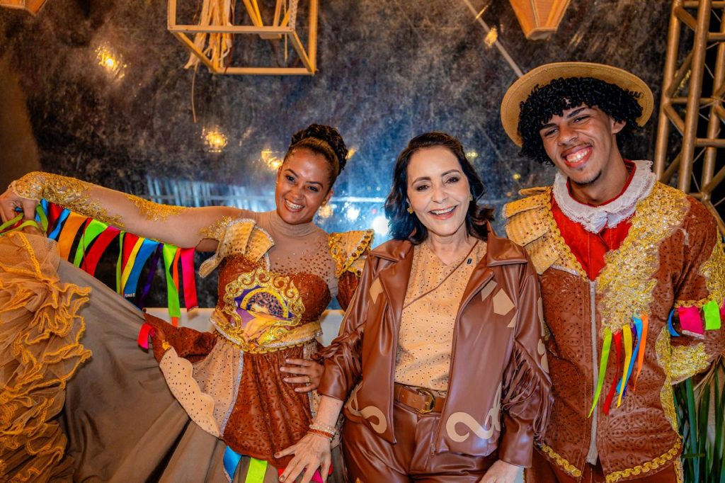 prefeita em lia celebra sucesso do forr caju na pen ltima no 20260628