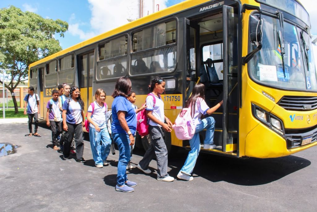 10 mil alunos da rede municipal de aracaju t m transporte es 20260702