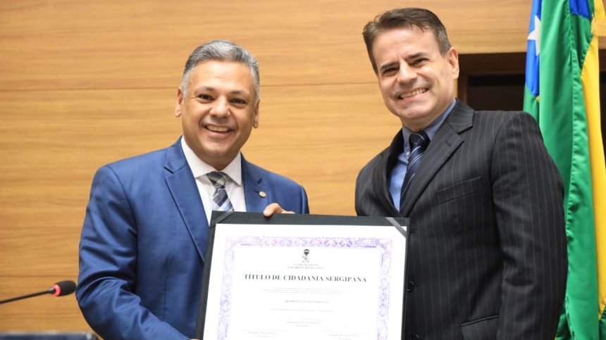 alese entrega t tulo de cidadania sergipana ao delegado henr 20260703