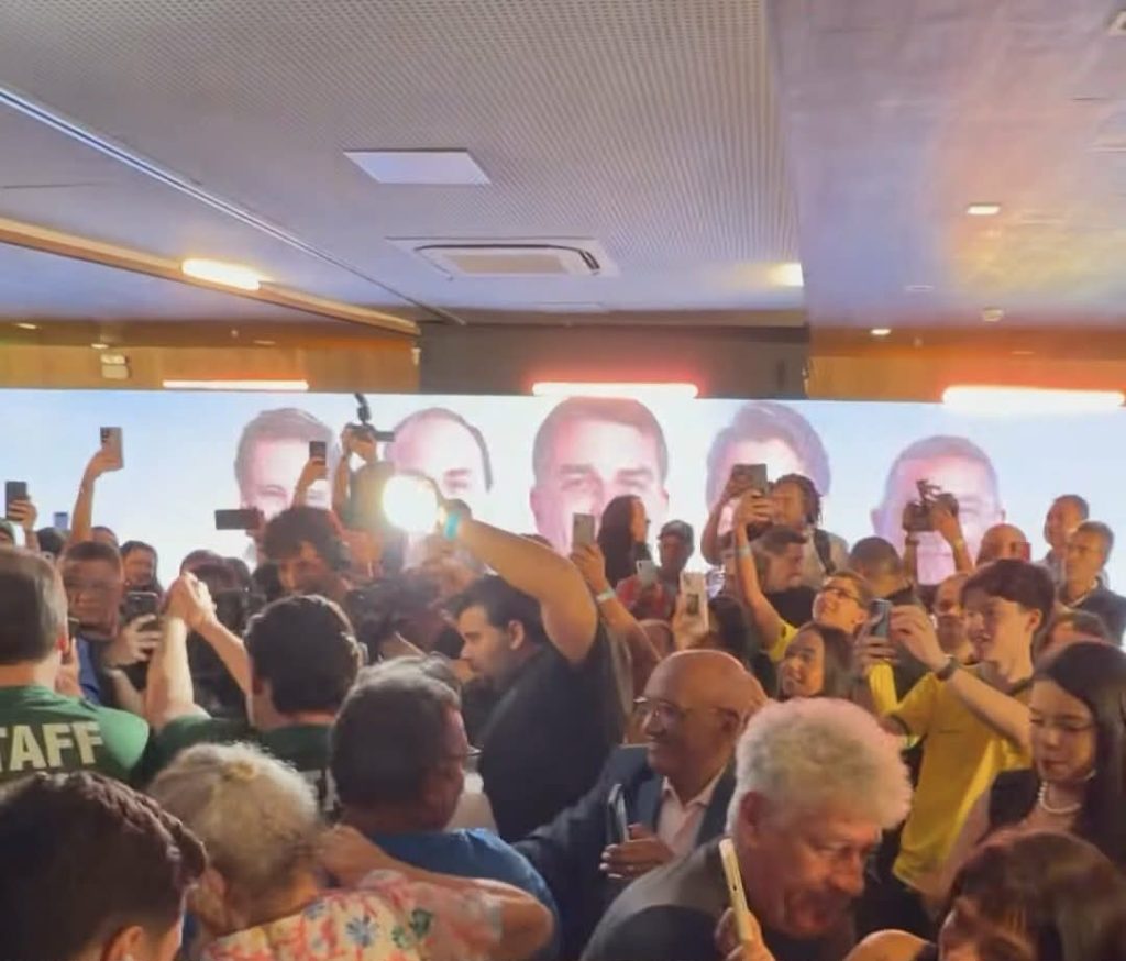 carlos bolsonaro visita sergipe para encontro com apoiadores 20260708