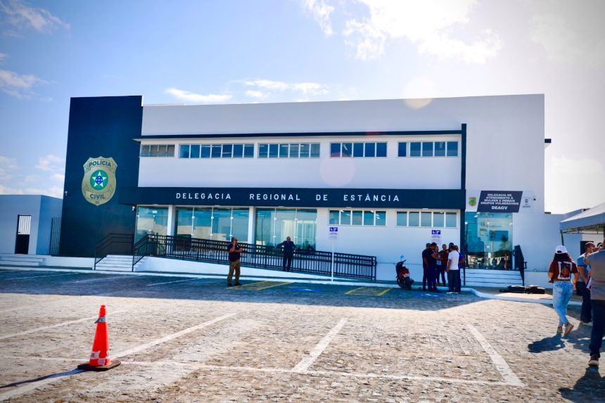 complexo policial de est ncia inaugurado e re ne quatro dele 20260702