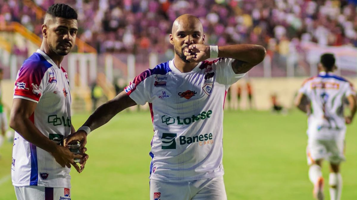 Confiança arranca empate com Itabaiana no clássico sergipano