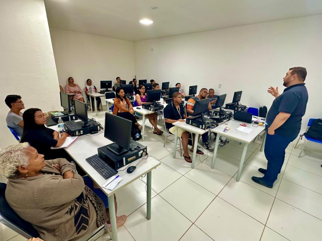 Fundat inicia turmas de informática básica em Santa Maria e Santos Dumont