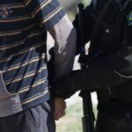 pm prende suspeito de tr fico e posse de arma no conj fernan 20260717