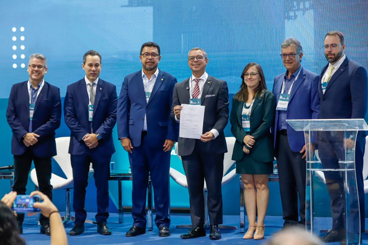 Senador Alessandro Vieira participa do Sergipe Oil & Gas e destaca potencial do estado