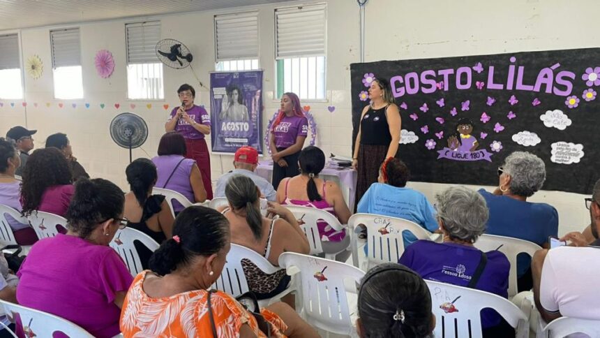 Agosto Lilás leva orientação sobre violência a idosas no Cras Cidade Nova