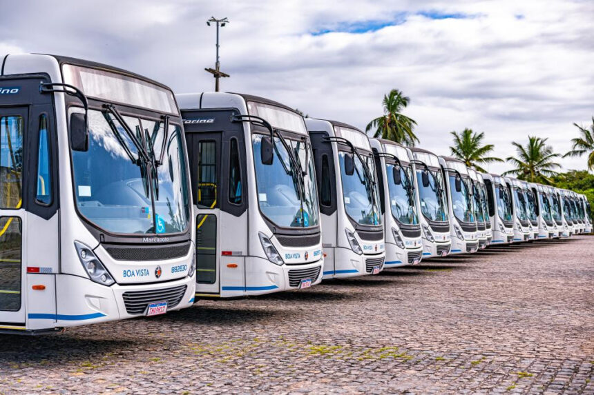 Aracaju recebe 110 ônibus climatizados e renova a frota