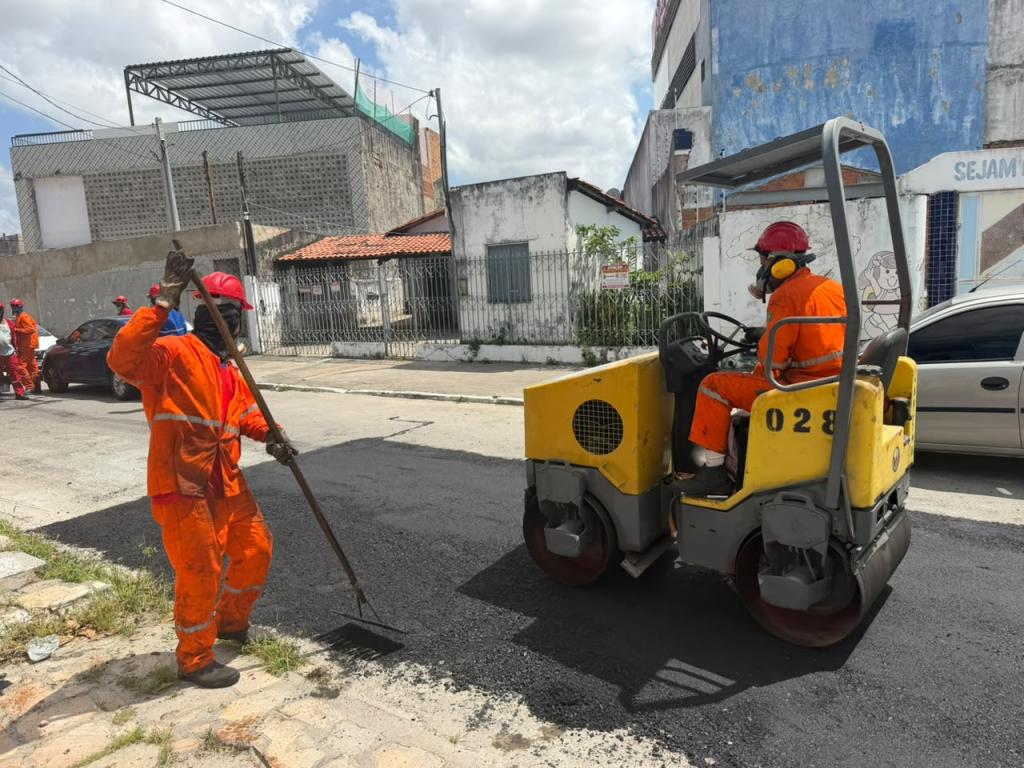 Bairro em Dia chega ao Jabotiana com mutirão de serviços urbanos
