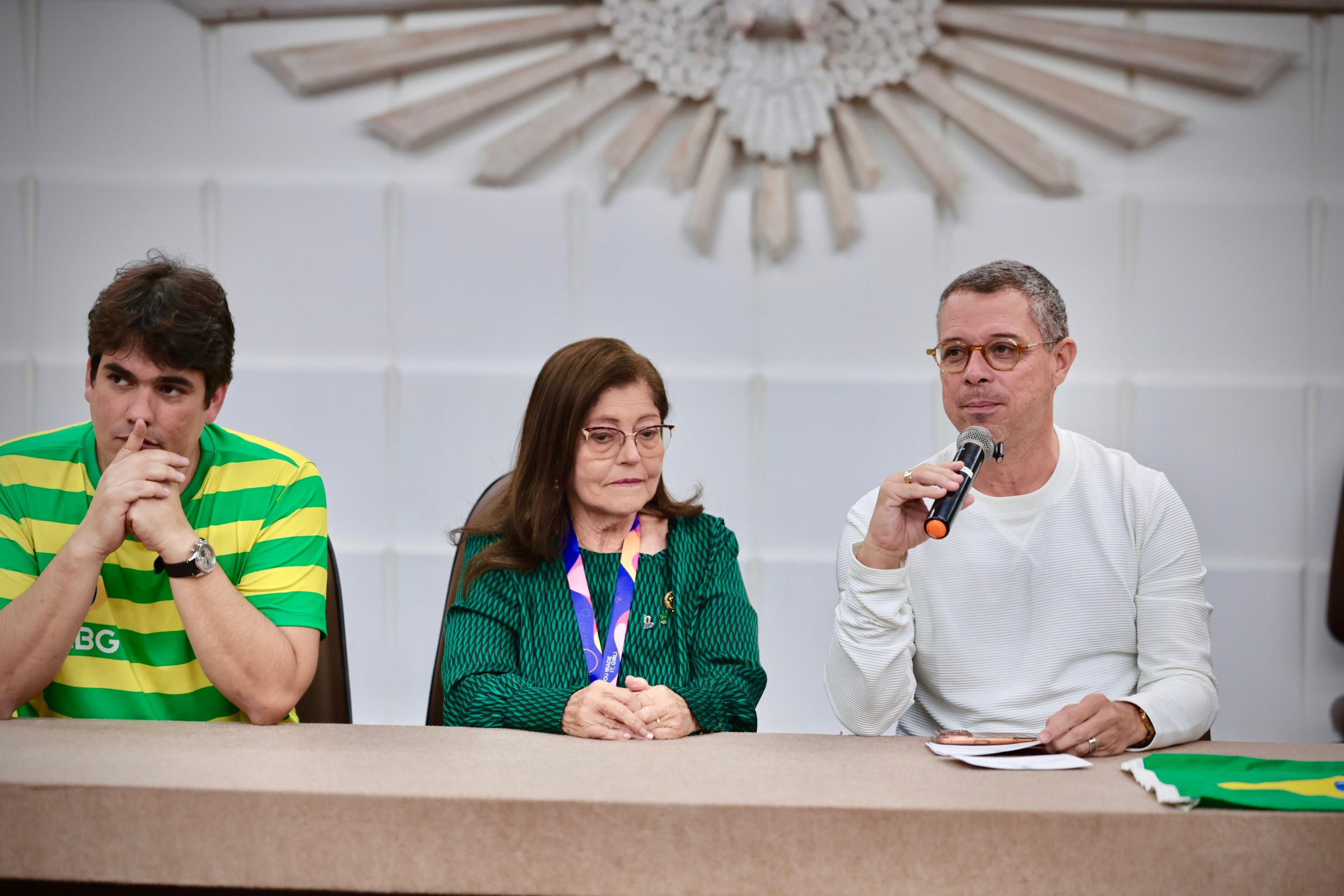 Seleção Brasileira de Ginástica Rítmica recebida no Palácio dos Despachos