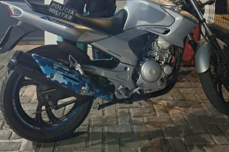 Getam recupera moto Yamaha com registro de roubo no Santos Dumont